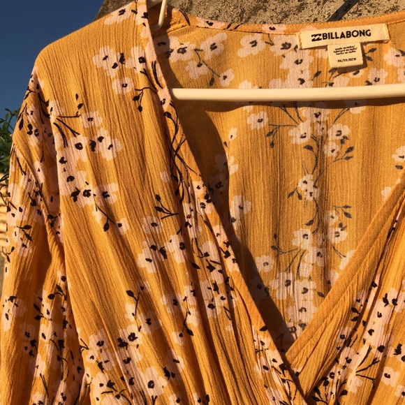 Billabong summer dress - Picture 2 of 2